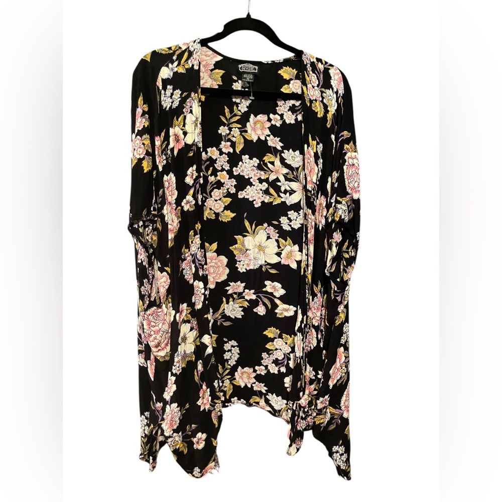 Angie Black Floral Kimono - Picture 2 of 3